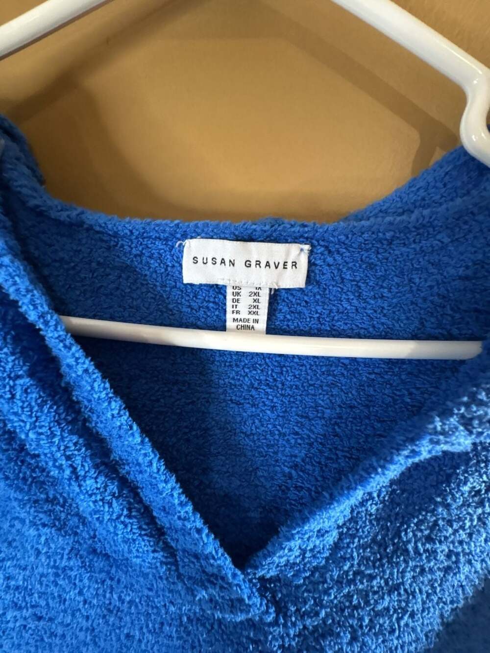 HC1053 Susan Graver Blue Hooded Fleece sweater, long Sleeve